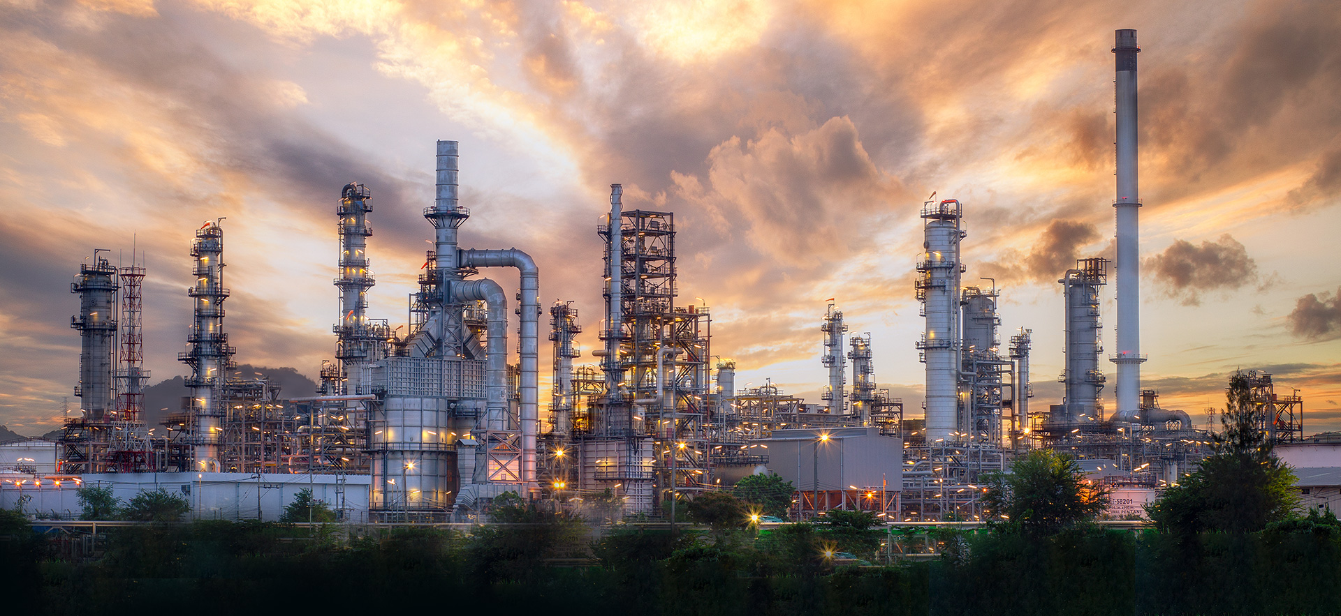 industry-manu-petroleumrefining_l3desktop